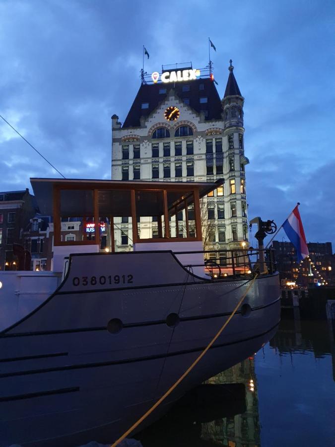 Hotel De Coaster & Aquarium Ponton Róterdam Exterior foto
